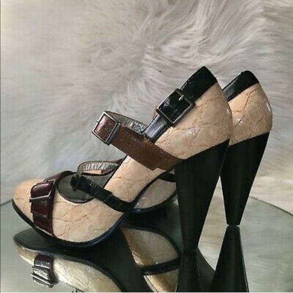 Naughty Monkey Heels - Picture 4 of 7